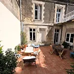 A Louer Au Sein D'une Auberge- Maillochon- Gare - - Hotel