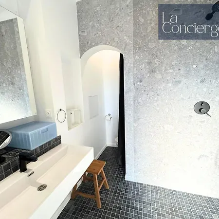 A Louer Au Sein D'une Auberge- Maillochon- Gare - - * Poitiers