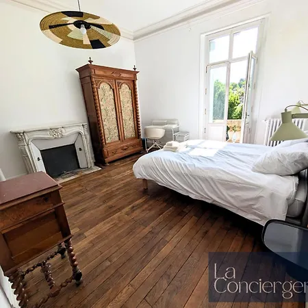 Hotel A Louer Au Sein D'une Auberge- Maillochon- Gare - - Poitiers