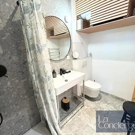 A Louer Au Sein D'une Auberge- Maillochon- Gare - - Hotel Poitiers