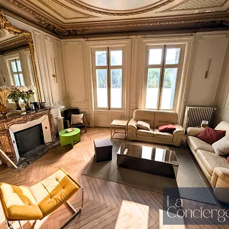 A Louer Au Sein D'une Auberge- Maillochon- Gare - - Hotel Poitiers