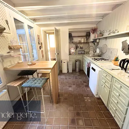 A Louer Au Sein D'une Auberge- Maillochon- Gare - - Poitiers