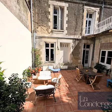 Hotel 3 -l'auberge Maillochon- Gare - - *