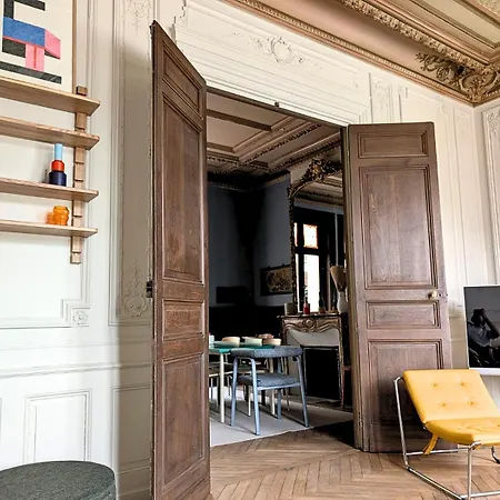 ホテル A Louer Au Sein D'une Auberge- Maillochon- Gare - - *