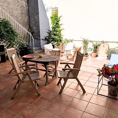 ホテル A Louer Au Sein D'une Auberge- Maillochon- Gare - -