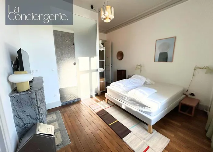 3 -l'auberge Maillochon- Gare - - Hotel *