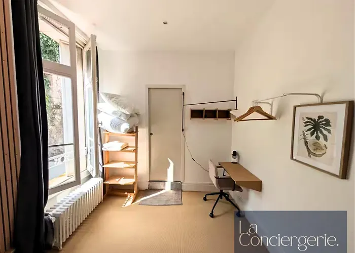 A Louer Au Sein D'une Auberge- Maillochon- Gare - - Пуатье