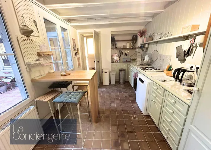 A Louer Au Sein D'une Auberge- Maillochon- Gare - - Πουατιέ