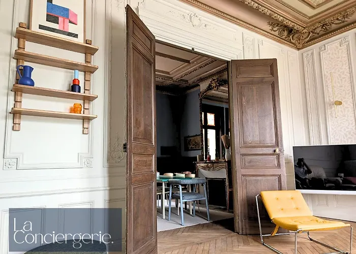 A Louer Au Sein D'une Auberge- Maillochon- Gare - - Ξενοδοχείο *