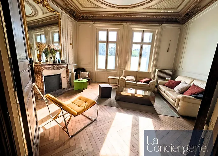 3 -l'auberge Maillochon- Gare - - * Poitiers